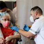 イスラエル「重篤者も死者も急増とまらない。ワクチン３回じゃ足りなそうだから７回接種が必要かも★２  [828293379]