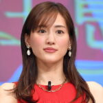 綾瀬はるか(36)コロナ陽性で肺炎になり緊急入院、中等症で肺には白い影  [545237724]