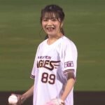 「あーっん！」 声優の明坂聡美さん、セクシー美声で始球式  [811133648]