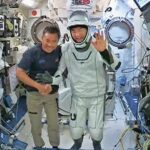 【実は平面と思ってた】日本の民間人で初ISS滞在中の前澤氏「地球はマジで丸いしマジで青い」と確認へ  [294225276]
