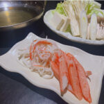 【悲報】日本の飲食店、蟹が高騰しすぎてカニカマ食べ放題を始めてしまう…😭  [271912485]