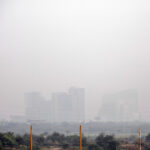 インド（ニューデリー）の大気汚染がヤバイ･･･1日息をするだけで20本のたばこを吸うのに等しい  [439992976]