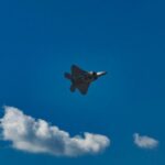 【やはり天才か】トランプ「米軍F-22に中国国旗掲げてロシア攻撃し、中ロが戦うの見ようぜ」  [932843582]