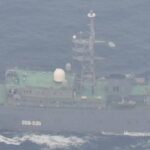 ロシア海軍情報収集艦 対馬海峡を往復 日本周辺でも動き活発化。さて、何のサイン？  [279771991]