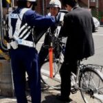 全国の警察　自転車取り締まりへ　悪質違反には積極的に赤切符  [448218991]