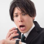 「スマホで時間確認」は顧客に失礼か？ 「サラリーマンなんだから腕時計ぐらいしなさい」の声も  [144189134]