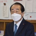 【悲報】立憲・菅直人、維新松井代表に質問状を渡しに大阪市役所へ　アポなしだったので不在で会えず  [135853815]