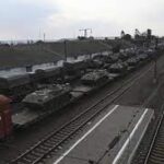 ロシアが東部攻勢に使う補給鉄道、何故か地盤ごと崩れる。偶然ってのは恐ろしいな  [839071744]