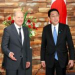 俺たちの岸田 ドイツで慰安婦少女像の撤去を要求 ショルツ・ハゲ首相、岸田のルックスに嫉妬し難色示す  [784885787]