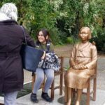 韓国の反慰安婦団体がベルリンの慰安婦像撤去を求める　「慰安婦詐欺もうやめよ！」の抗議  [916176742]