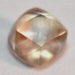 7歳女児「ダイヤモンドだねー」アメリカにはダイヤモンドが拾える公園があるらしい。2.95ctの原石発見  [866556825]